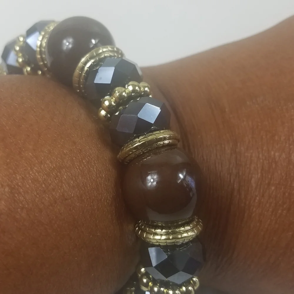NWT, Taramanda, Brown/Blue stone stretch bracelet